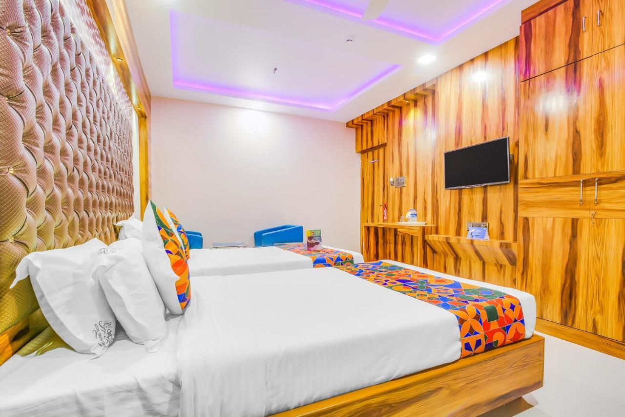 Fabhotel Orion Crystal Park Circus Колката Екстериор снимка