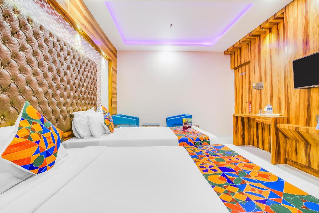 Fabhotel Orion Crystal Park Circus Колката Екстериор снимка